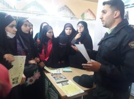 دانش آموزان دبیرستان معارف اسلامی یاسوج ازنمایشگاه کتاب ودستاوردهای علمی  بازدیدکردند